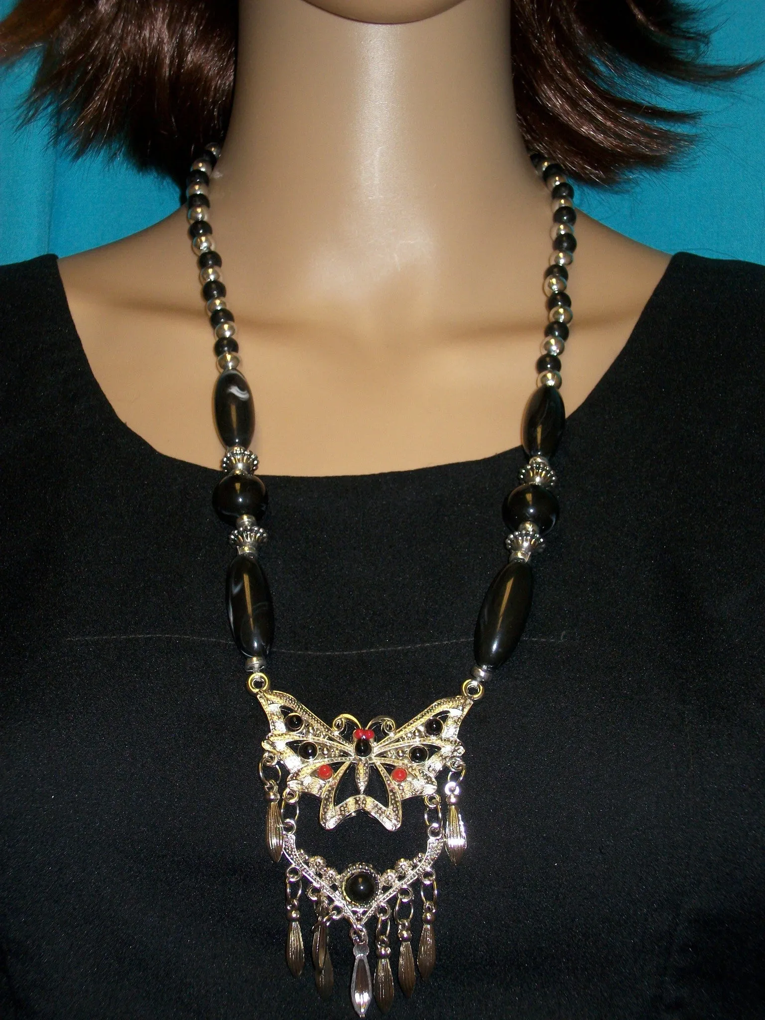 Necklace 0168 Silver Black Beads Butterfly Pendant